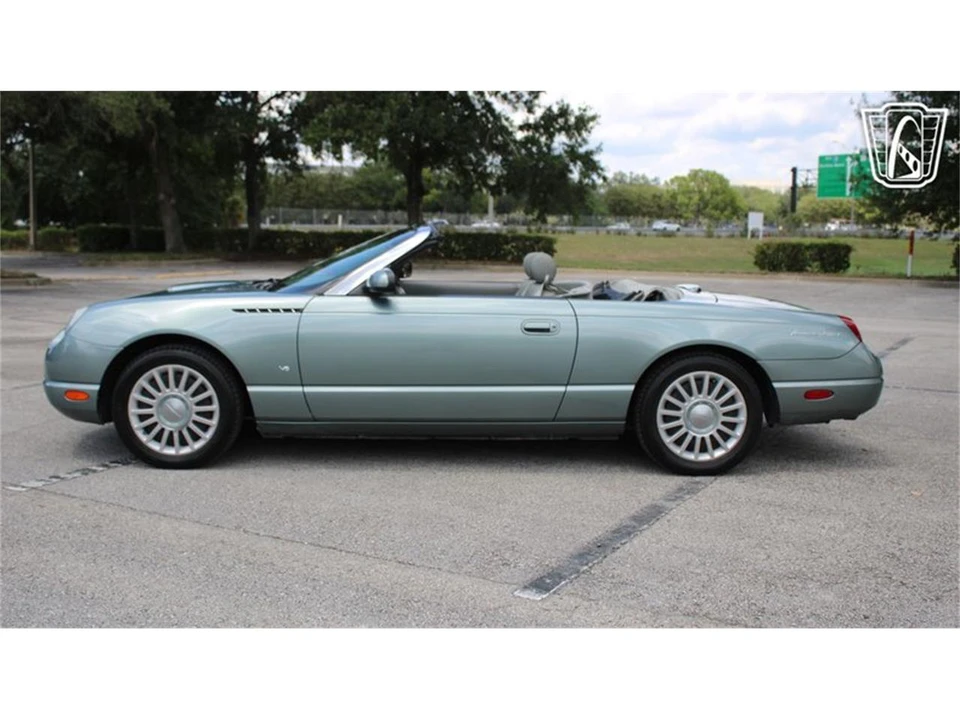 2004 Ford Thunderbird 11th Gen - Image 8 of 31