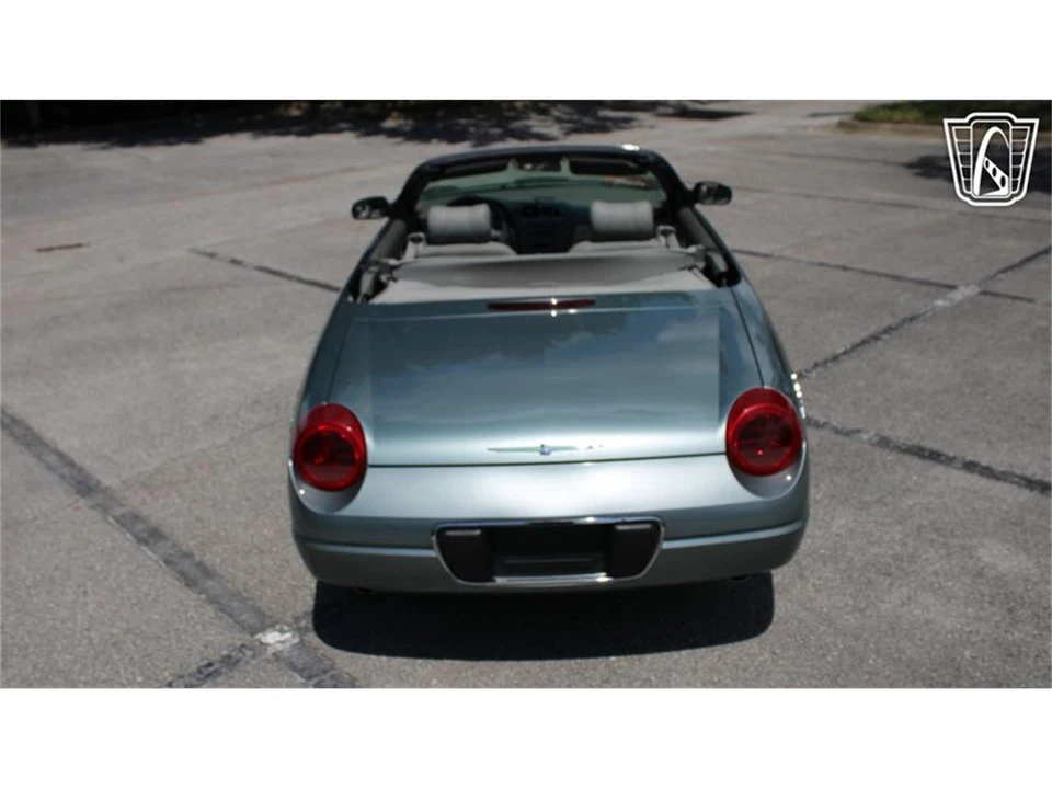 2004 Ford Thunderbird 11th Gen - Image 15 of 31