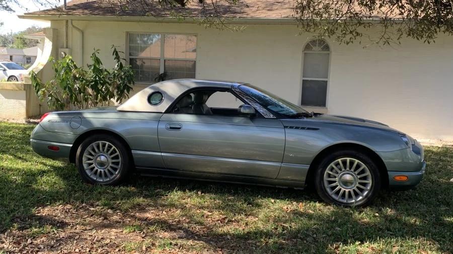 2004 Ford Thunderbird 11th Gen - Image 2 of 9