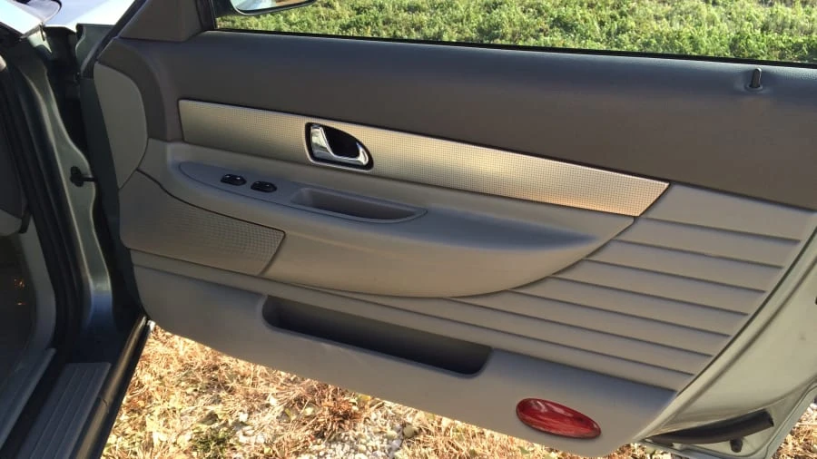 2004 Ford Thunderbird 11th Gen - Image 6 of 8