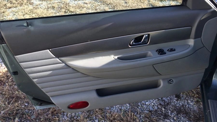 2004 Ford Thunderbird 11th Gen - Image 7 of 8