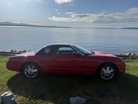 2004 Ford Thunderbird