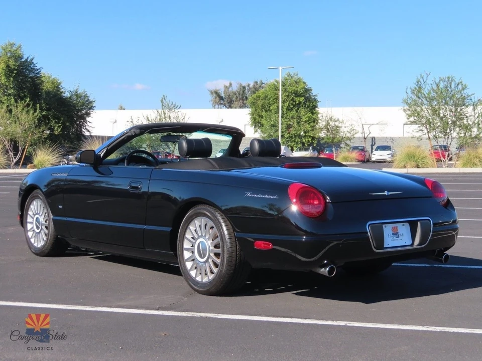 2004 Ford Thunderbird 11th Gen - Image 12 of 21