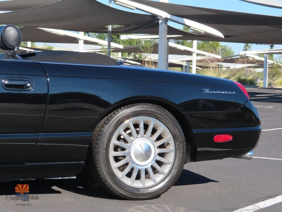 2004 Ford Thunderbird 11th Gen - Image 20 of 21