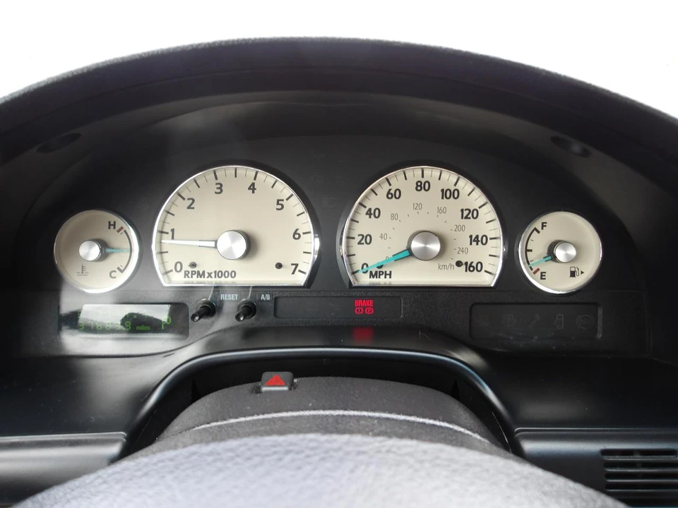 2004 Ford Thunderbird - Image 14 of 20