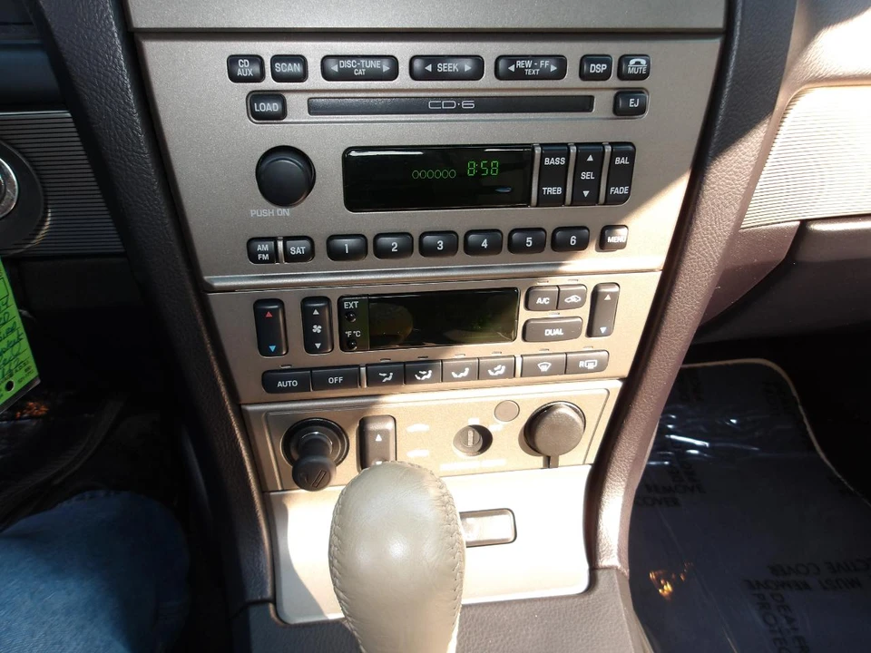 2004 Ford Thunderbird 11th Gen - Image 22 of 28