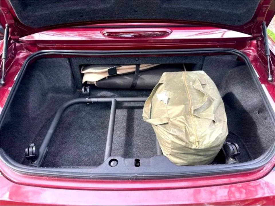 2004 Ford Thunderbird 11th Gen - Image 9 of 25