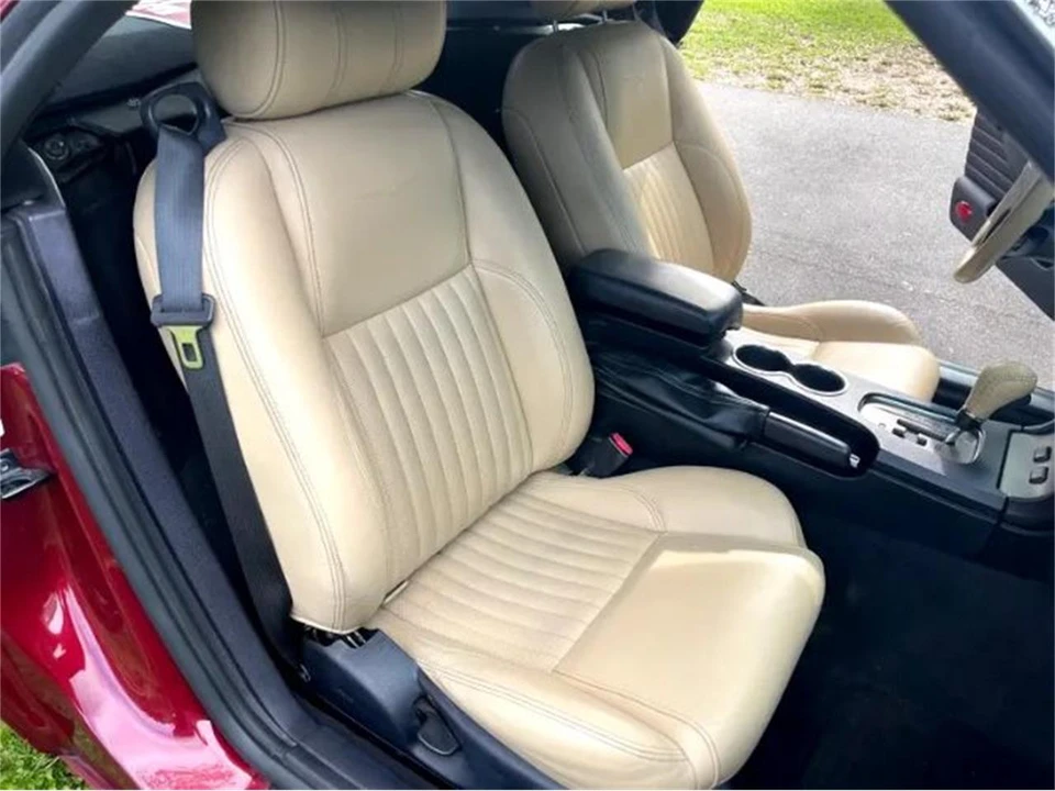 2004 Ford Thunderbird 11th Gen - Image 11 of 25