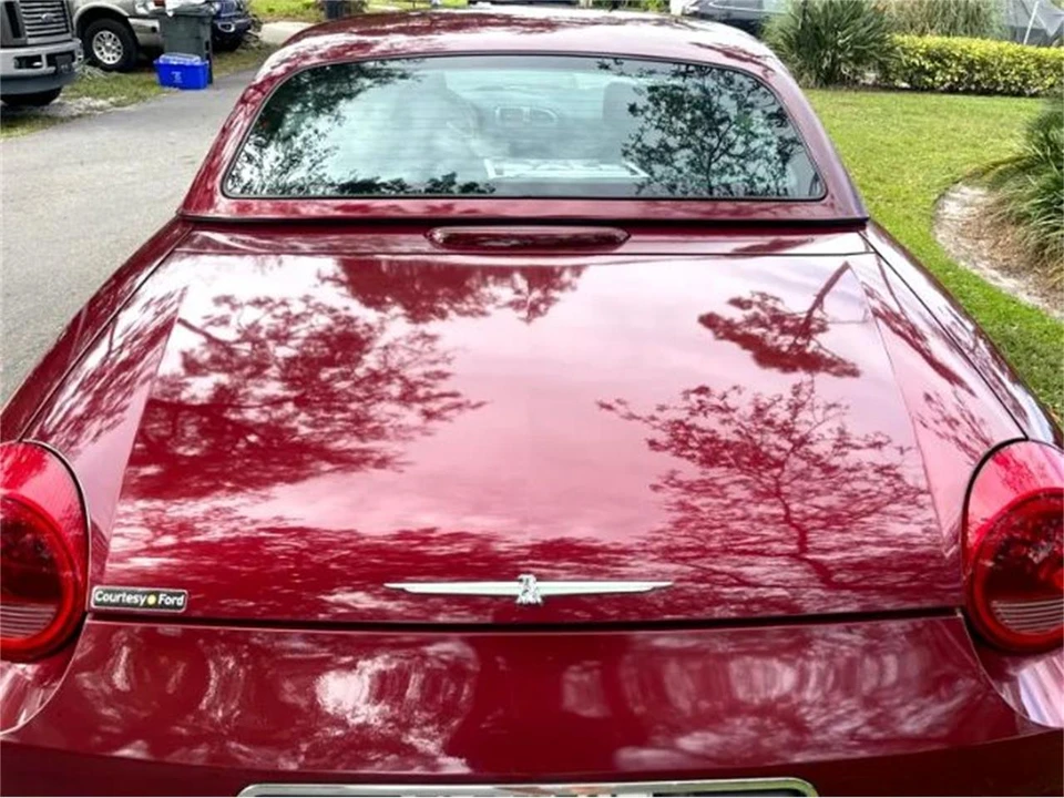 2004 Ford Thunderbird 11th Gen - Image 18 of 25