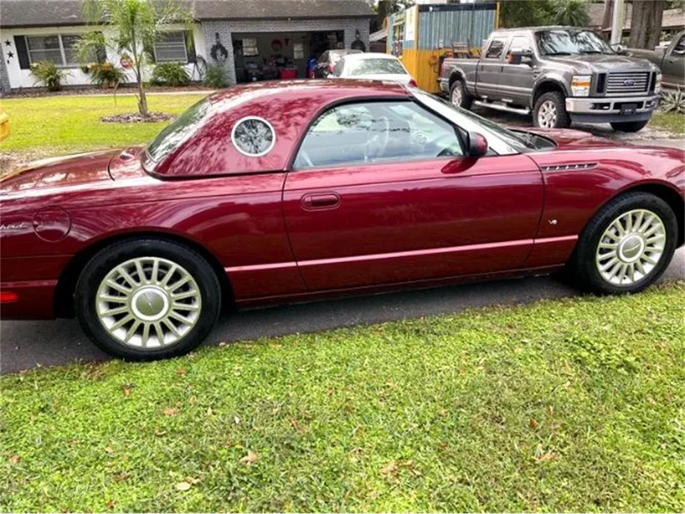 2004 Ford Thunderbird 11th Gen - Image 20 of 25
