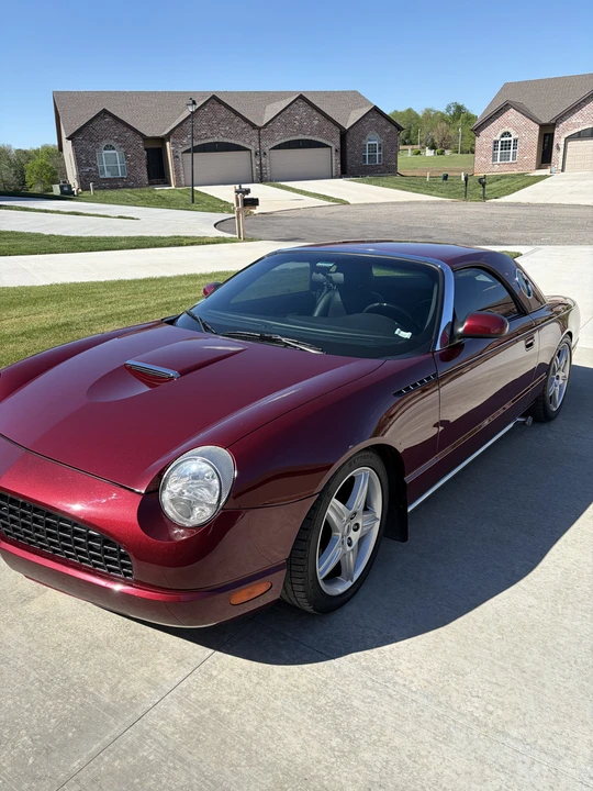 2004 Ford Thunderbird 11th Gen - Image 2 of 31