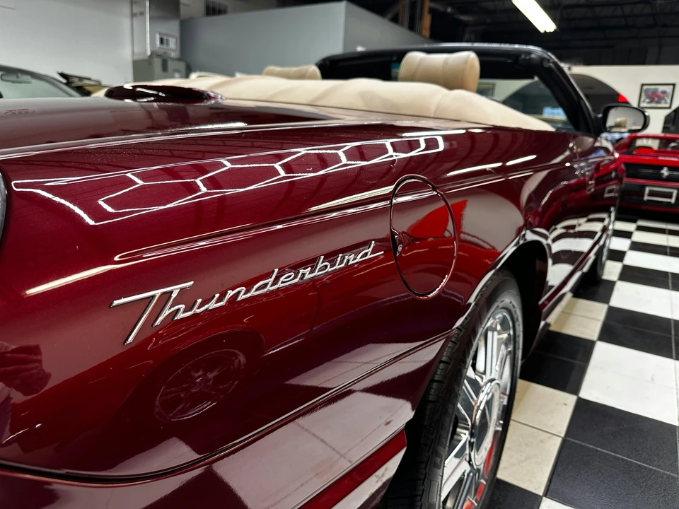 2004 Ford Thunderbird 11th Gen - Image 29 of 31