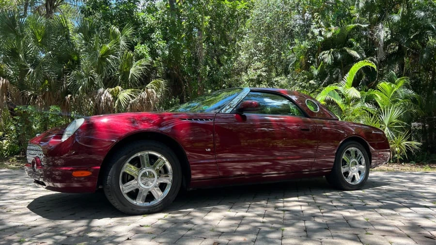 2004 Ford Thunderbird 11th Gen - Image 10 of 14