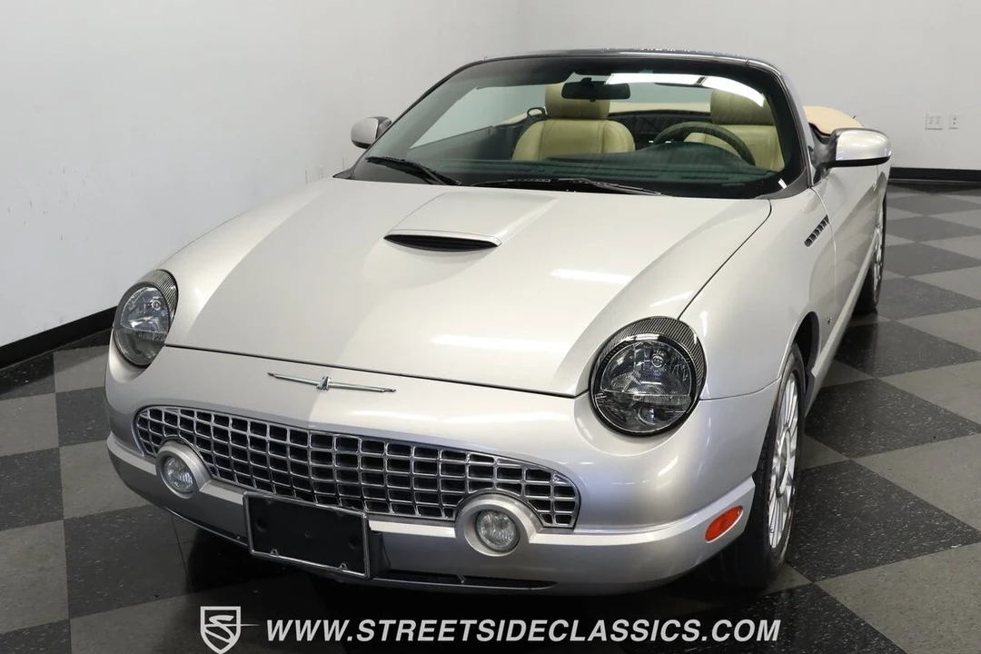 2004 Ford Thunderbird 11th Gen - Image 17 of 21