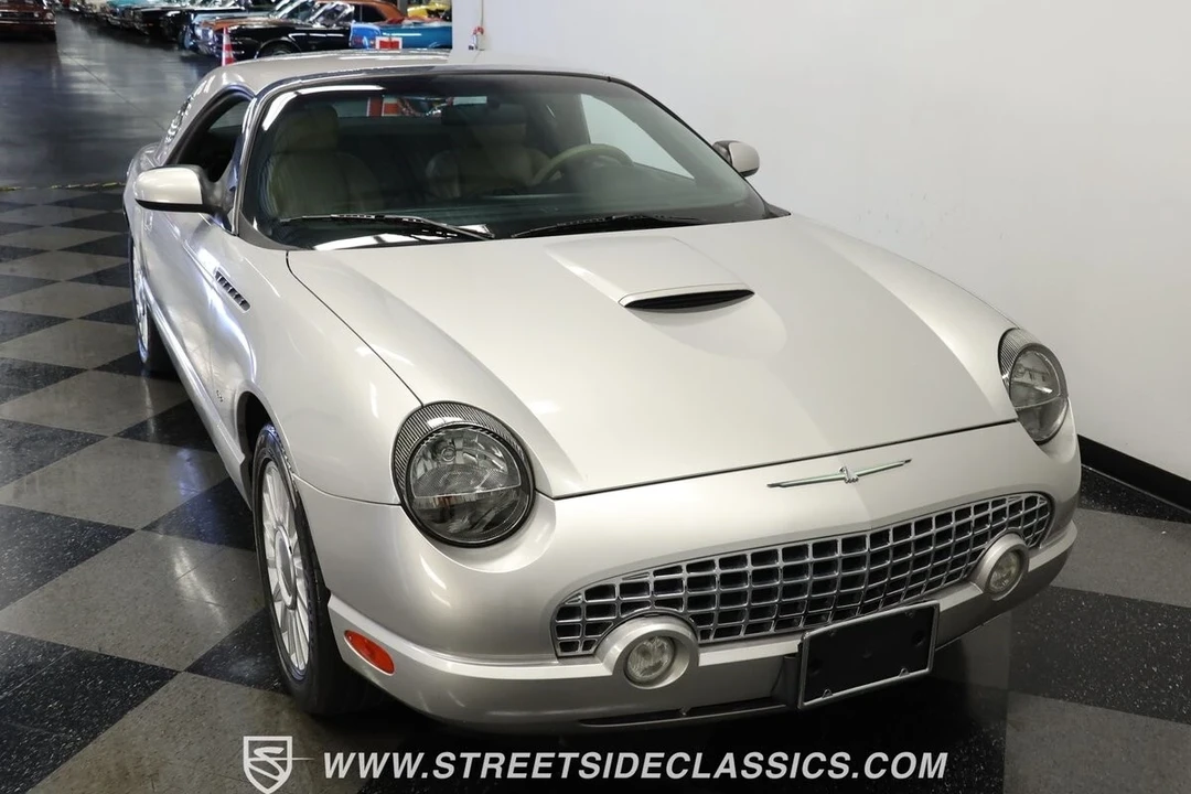2004 Ford Thunderbird 11th Gen - Image 15 of 21