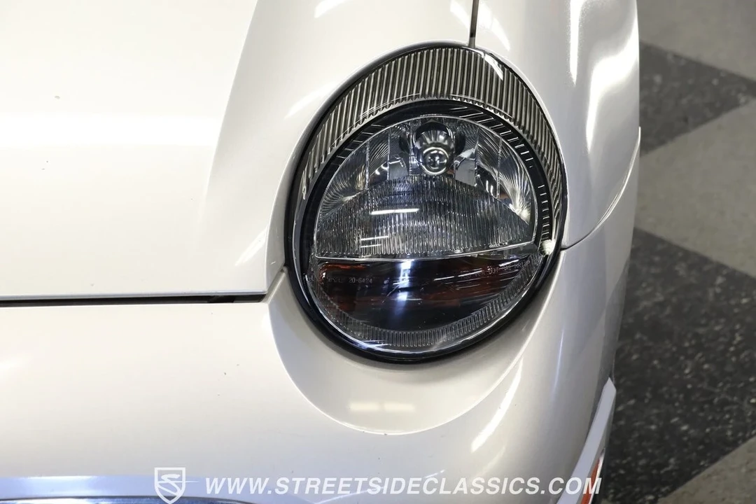 2004 Ford Thunderbird 11th Gen - Image 20 of 21
