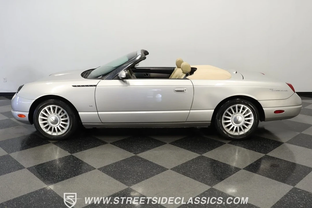 2004 Ford Thunderbird 11th Gen - Image 3 of 21
