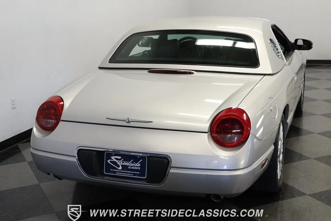 2004 Ford Thunderbird 11th Gen - Image 10 of 21