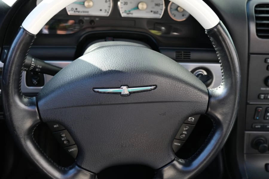 2004 Ford Thunderbird 11th Gen - Image 27 of 29