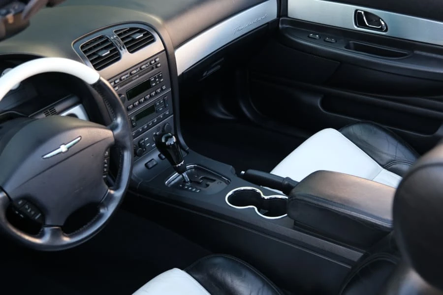 2004 Ford Thunderbird 11th Gen - Image 13 of 29