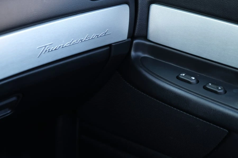 2004 Ford Thunderbird 11th Gen - Image 14 of 29