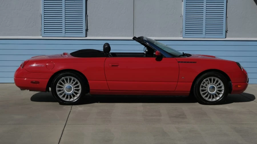 2004 Ford Thunderbird 11th Gen - Image 2 of 29