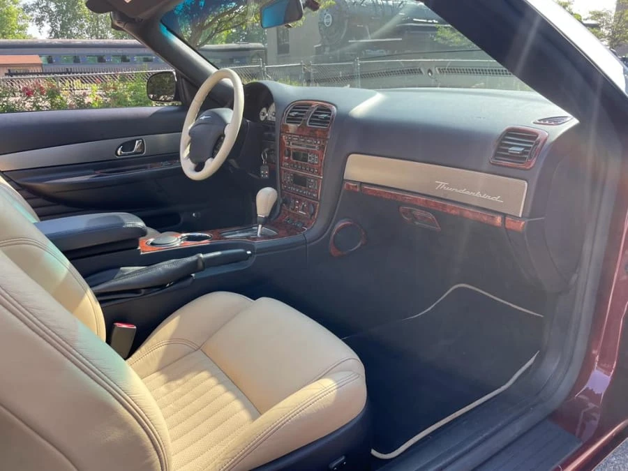 2004 Ford Thunderbird 11th Gen - Image 11 of 16