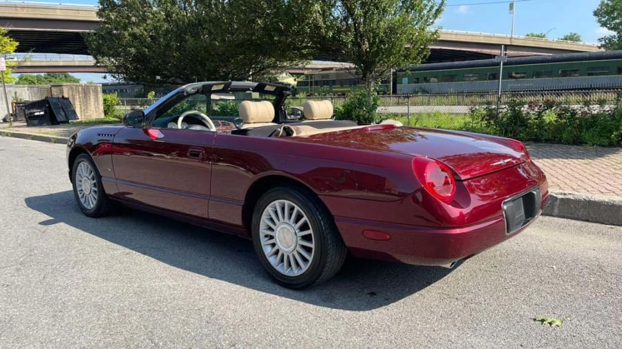 2004 Ford Thunderbird 11th Gen - Image 3 of 16