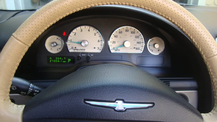 2004 Ford Thunderbird 11th Gen - Image 24 of 31