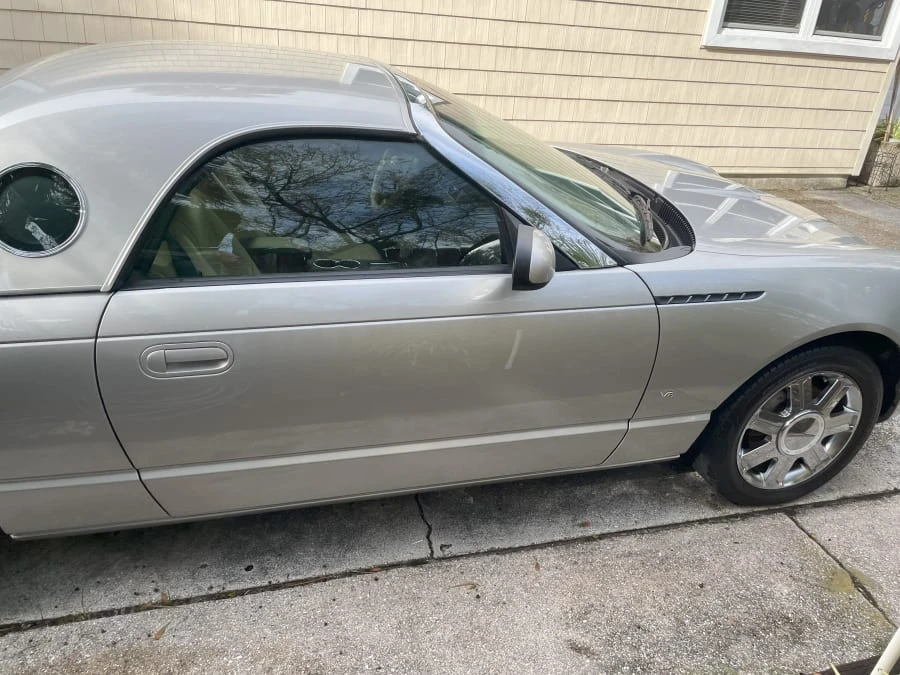 2004 Ford Thunderbird 11th Gen - Image 9 of 31