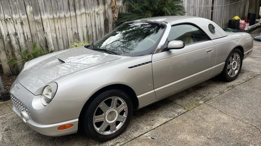 2004 Ford Thunderbird 11th Gen - Image 14 of 31