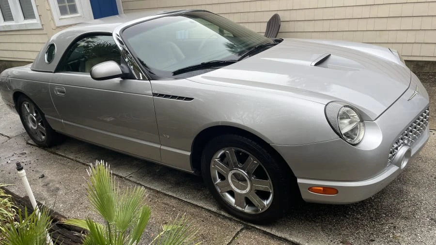 2004 Ford Thunderbird 11th Gen - Image 13 of 31