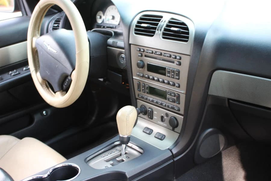 2004 Ford Thunderbird 11th Gen - Image 5 of 8
