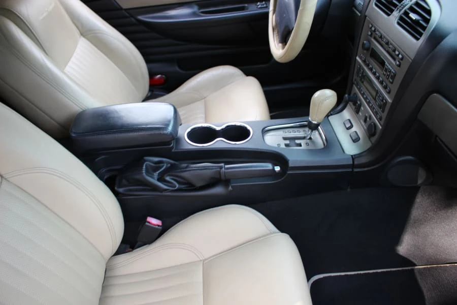 2004 Ford Thunderbird 11th Gen - Image 6 of 8