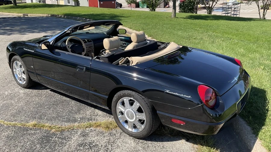 2004 Ford Thunderbird 11th Gen - Image 3 of 14