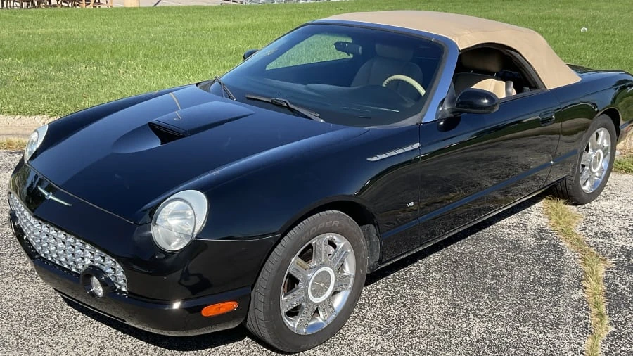 2004 Ford Thunderbird 11th Gen - Image 9 of 14