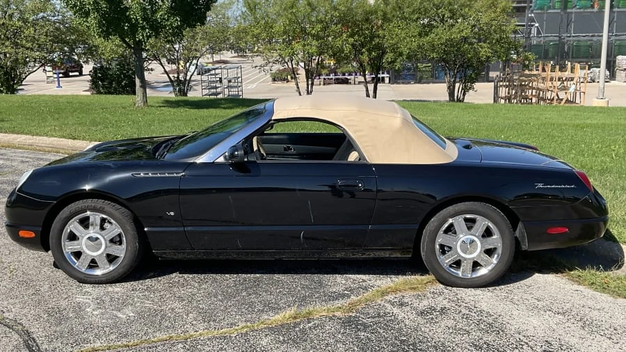 2004 Ford Thunderbird 11th Gen - Image 11 of 14