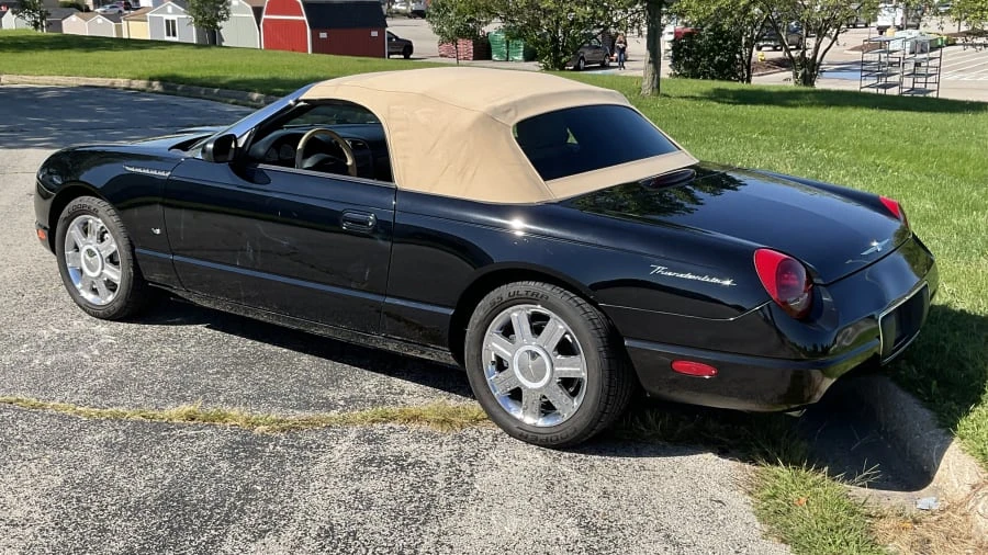 2004 Ford Thunderbird 11th Gen - Image 12 of 14