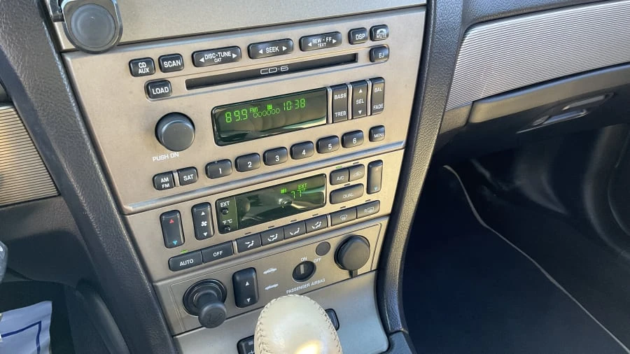2004 Ford Thunderbird 11th Gen - Image 13 of 14