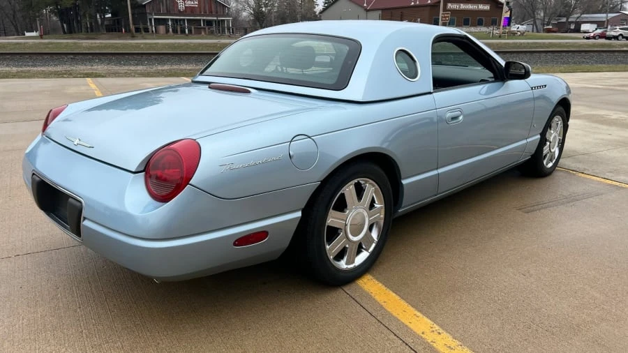 2004 Ford Thunderbird 11th Gen - Image 3 of 10