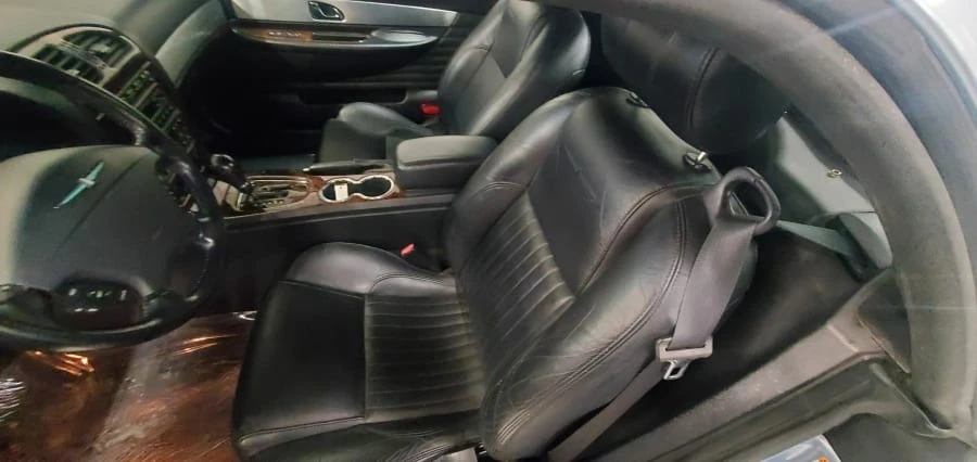 2004 Ford Thunderbird 11th Gen - Image 4 of 10