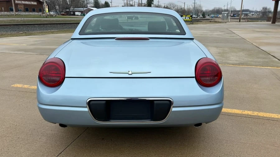 2004 Ford Thunderbird 11th Gen - Image 8 of 10