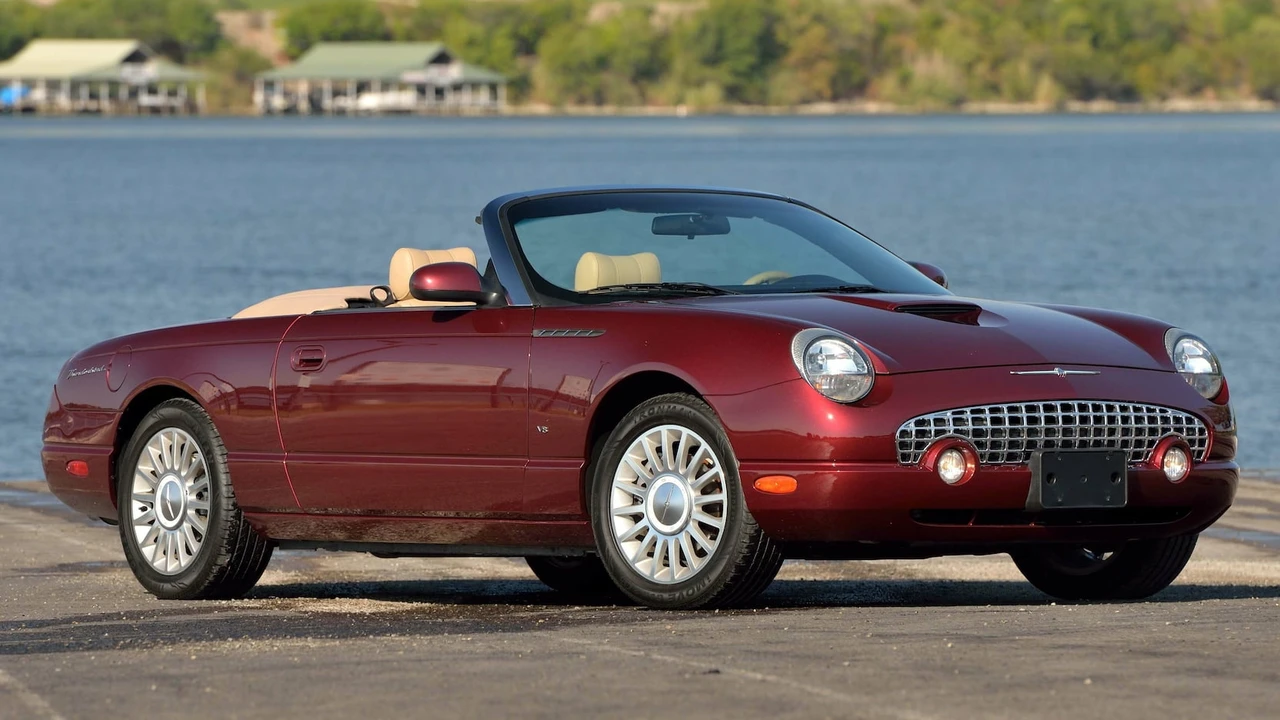 2004 Ford Thunderbird 11th Gen - Image 12 of 31
