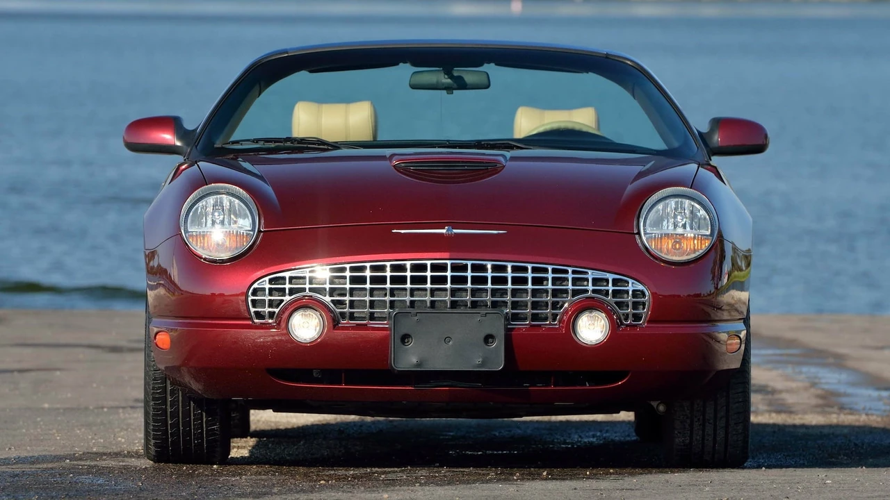 2004 Ford Thunderbird 11th Gen - Image 14 of 31