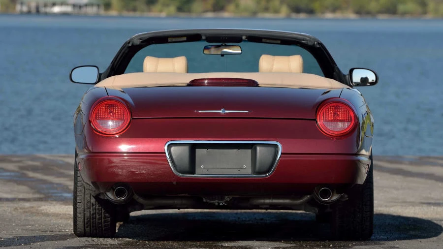2004 Ford Thunderbird 11th Gen - Image 27 of 31