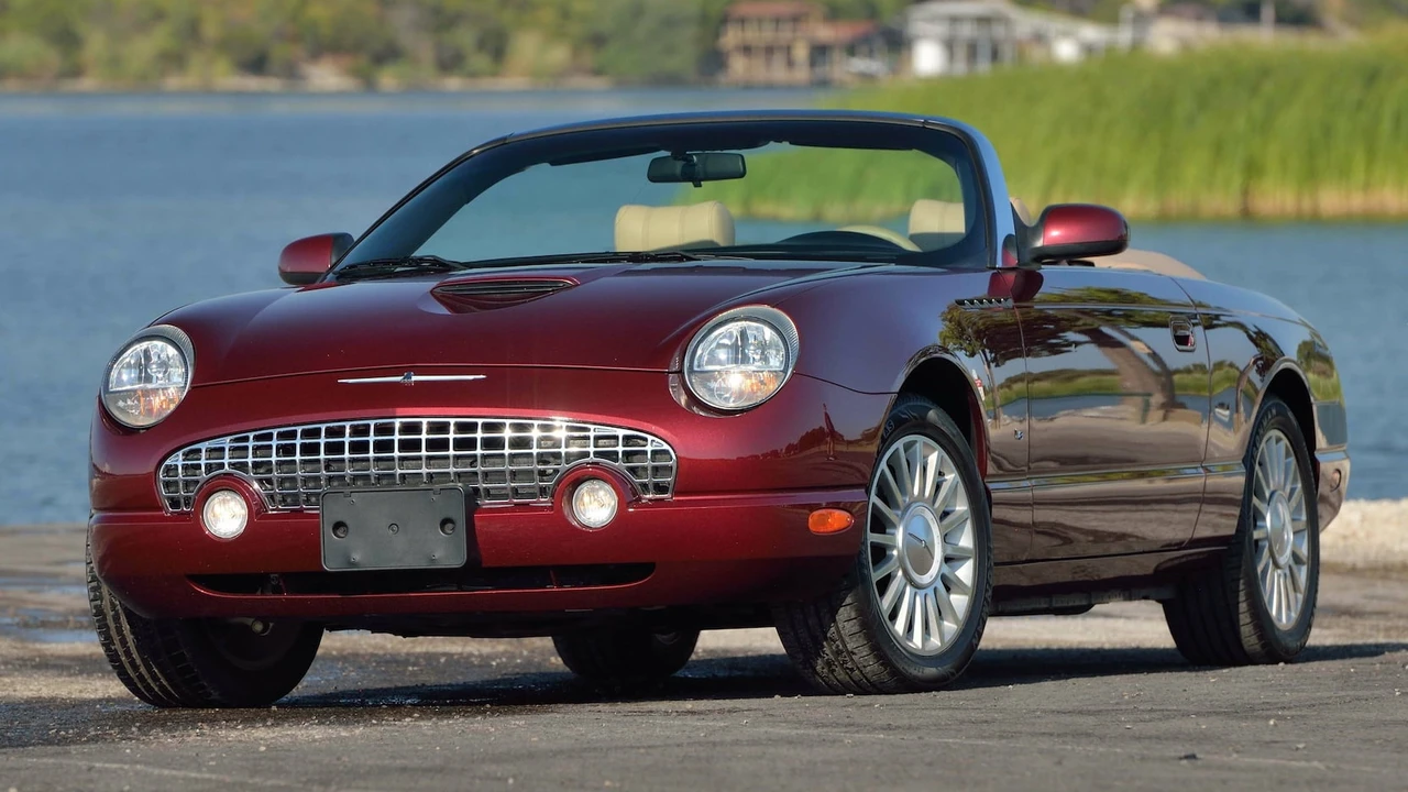 2004 Ford Thunderbird 11th Gen - Image 21 of 31