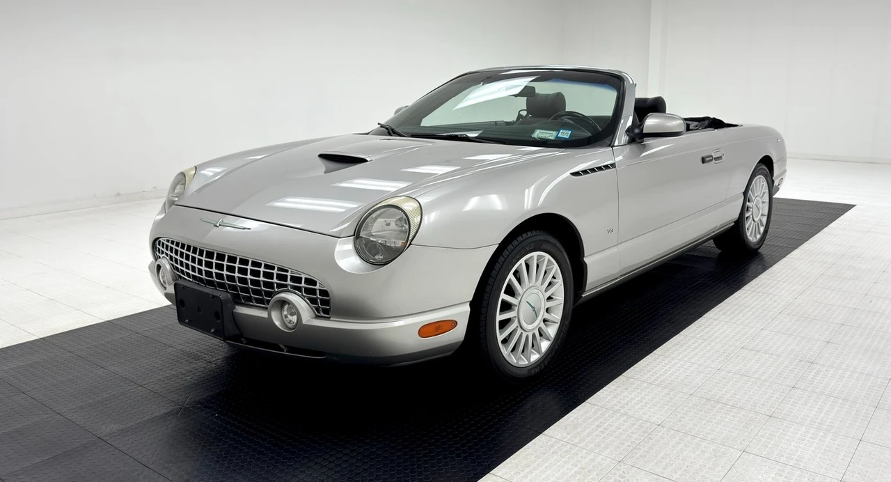 2004 Ford Thunderbird 11th Gen - Image 3 of 12