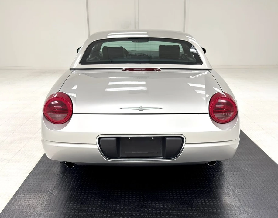 2004 Ford Thunderbird 11th Gen - Image 10 of 12