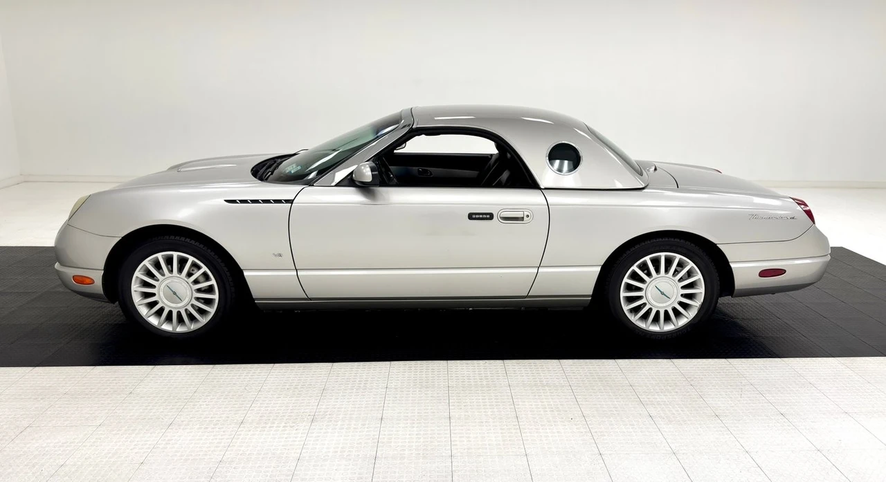 2004 Ford Thunderbird 11th Gen - Image 4 of 12