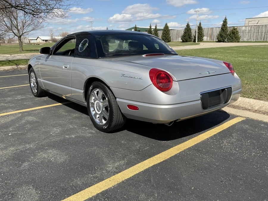 2004 Ford Thunderbird 11th Gen - Image 3 of 13